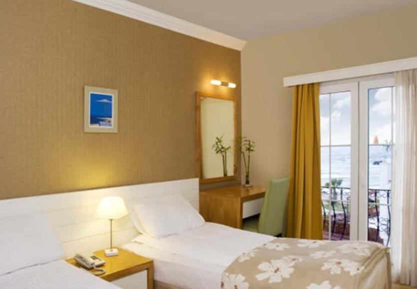 Kortan Hotel Turgutreis Buitenkant foto